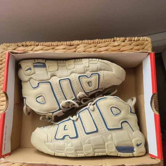 Nike Air More Uptempo gradeschool - Picture 6 of 7